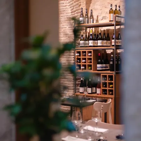 La Corte Degli Archi *